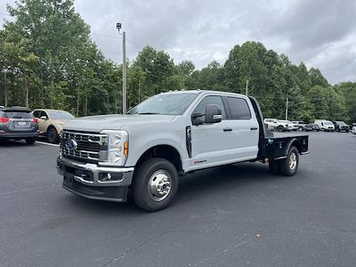 New 2025 Ford F-350 XLT Crew Cab 4x4 Flatbed Truck for sale #T63670 - photo 1