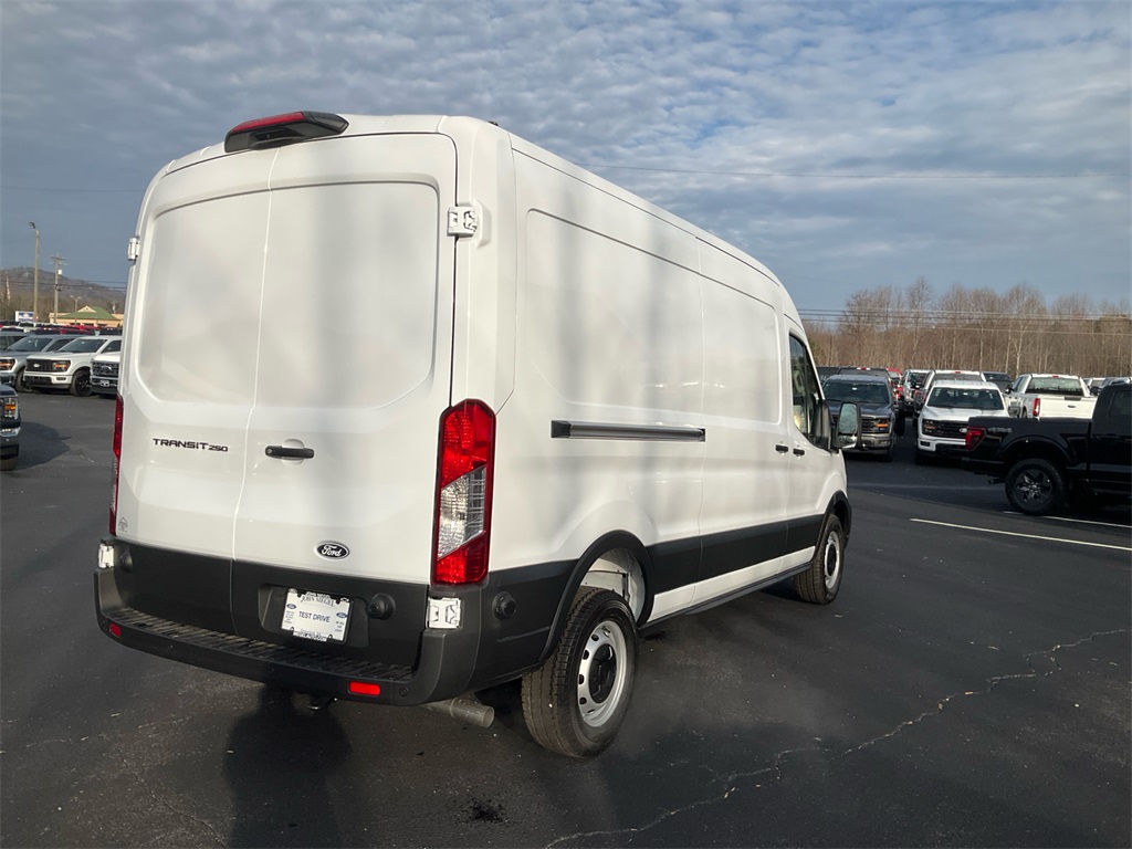 New 2026 Ford Transit 250 - photo 8