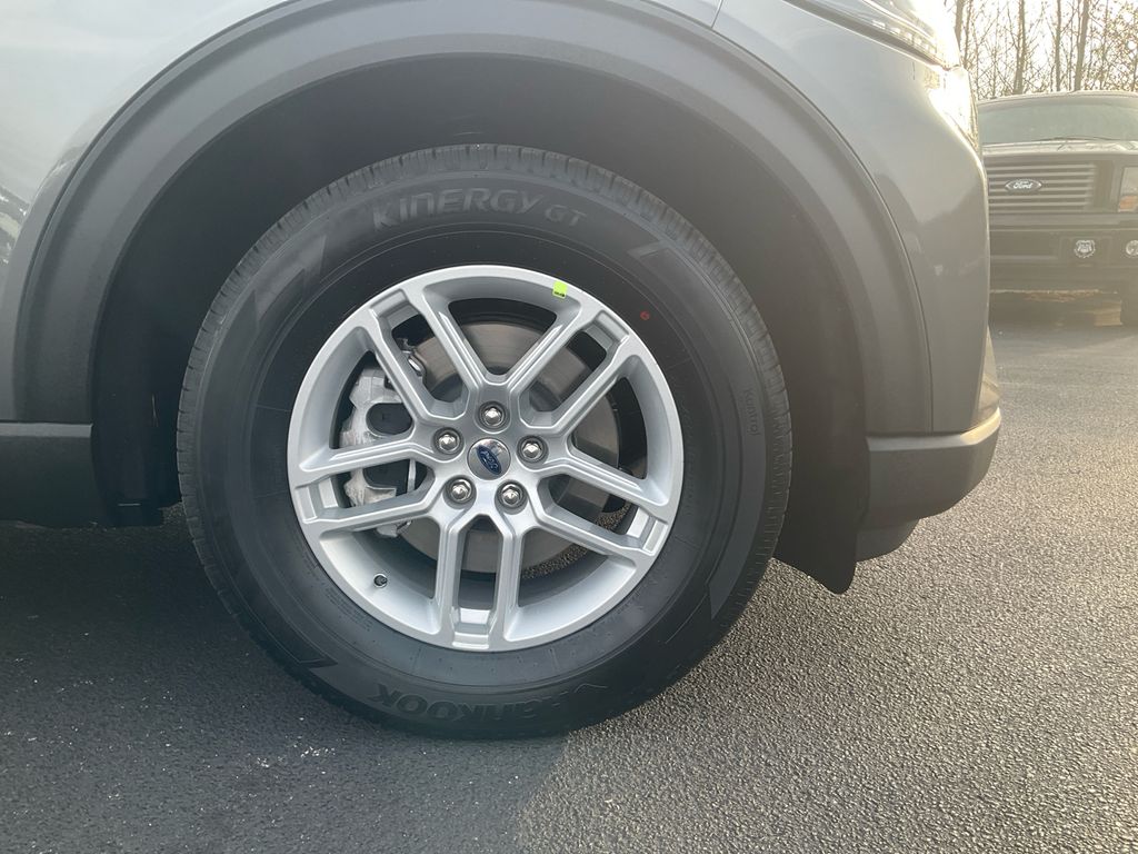 New 2026 Ford Explorer - photo 12