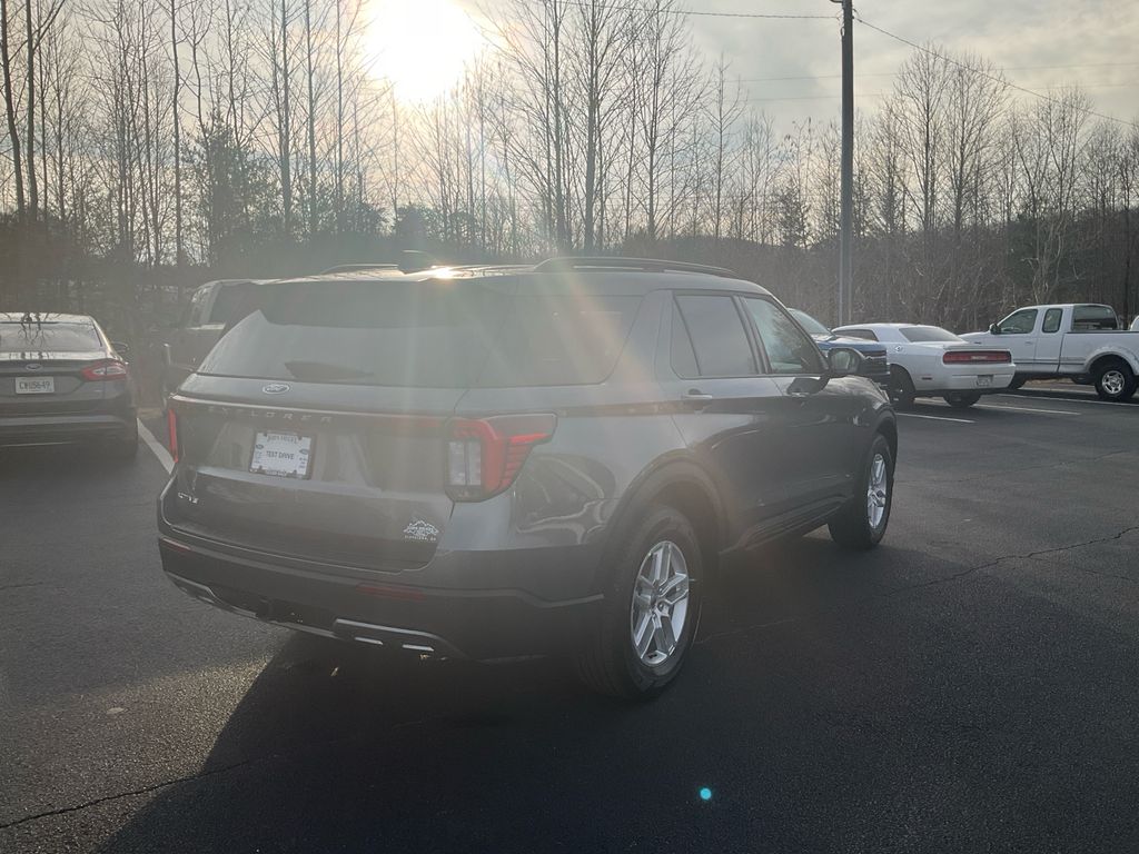 New 2026 Ford Explorer - photo 8