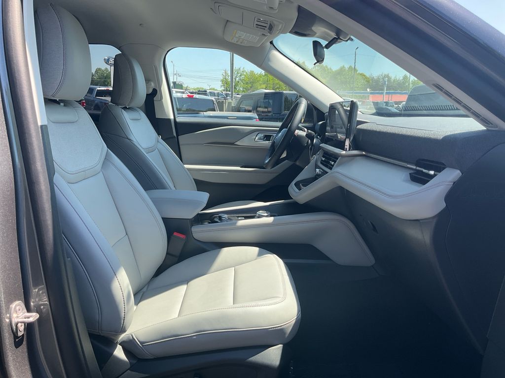 New 2026 Ford Explorer - photo 14