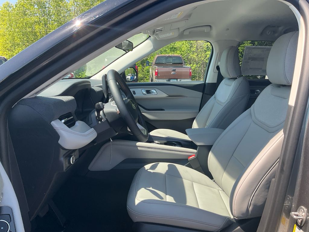 New 2026 Ford Explorer - photo 18