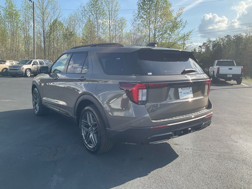 New 2026 Ford Explorer - photo 9