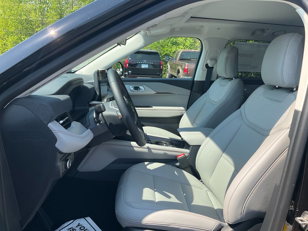 New 2026 Ford Explorer - photo 18