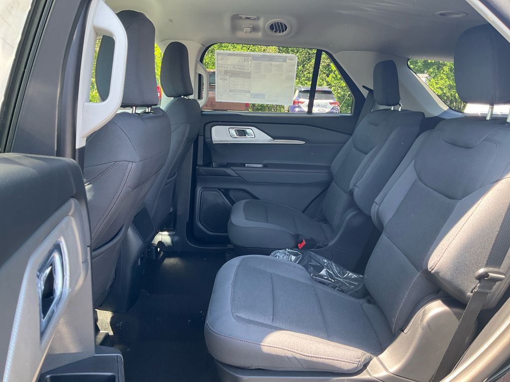 New 2026 Ford Explorer - photo 16