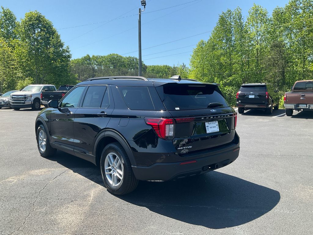New 2026 Ford Explorer - photo 2