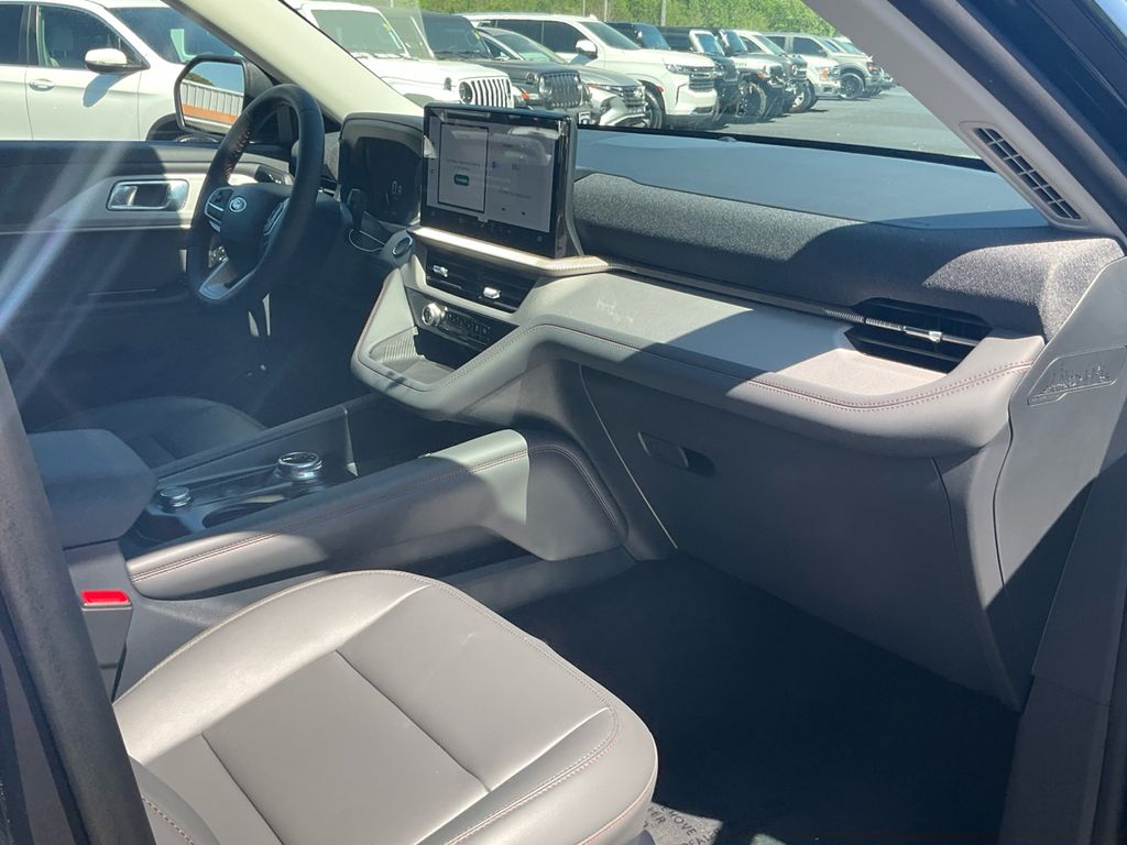 New 2026 Ford Explorer - photo 13
