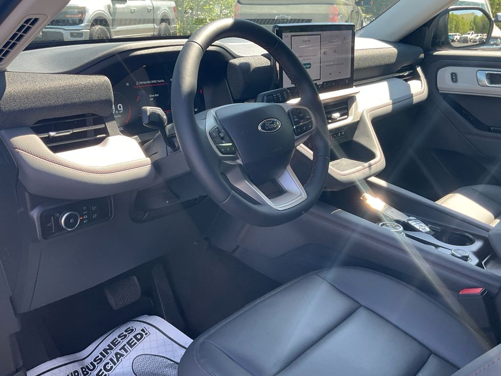 New 2026 Ford Explorer - photo 17