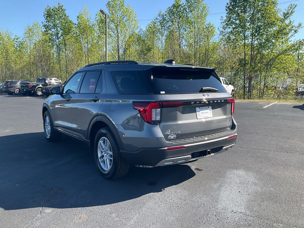 New 2026 Ford Explorer - photo 2