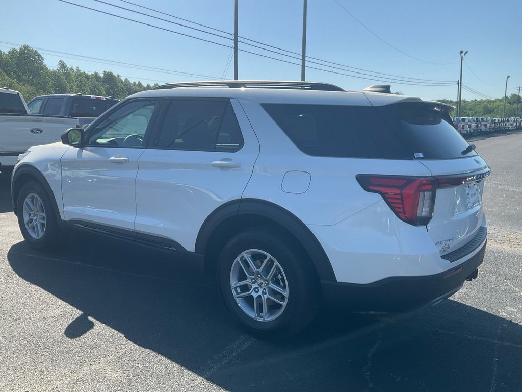 New 2026 Ford Explorer - photo 2