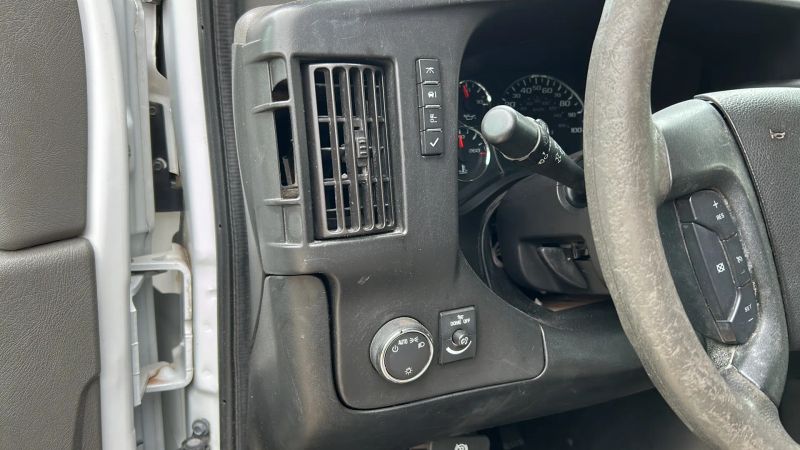 Used 2019 Chevrolet Express 3500 - photo 37