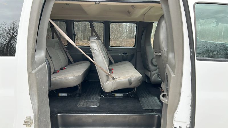 Used 2019 Chevrolet Express 3500 - photo 47