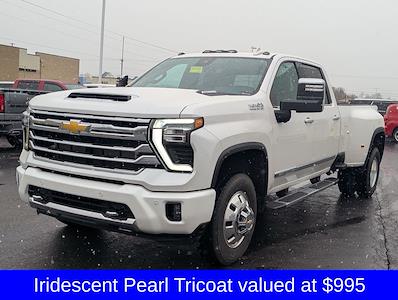 Used 2024 Chevrolet Silverado 3500 - photo 1