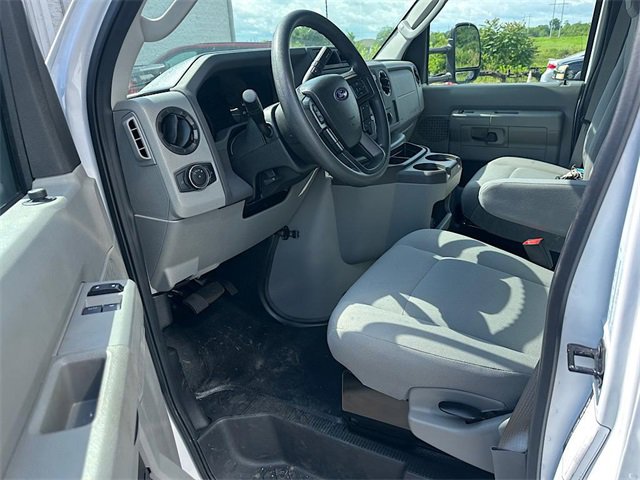 New 2024 Ford E-450 - photo 16