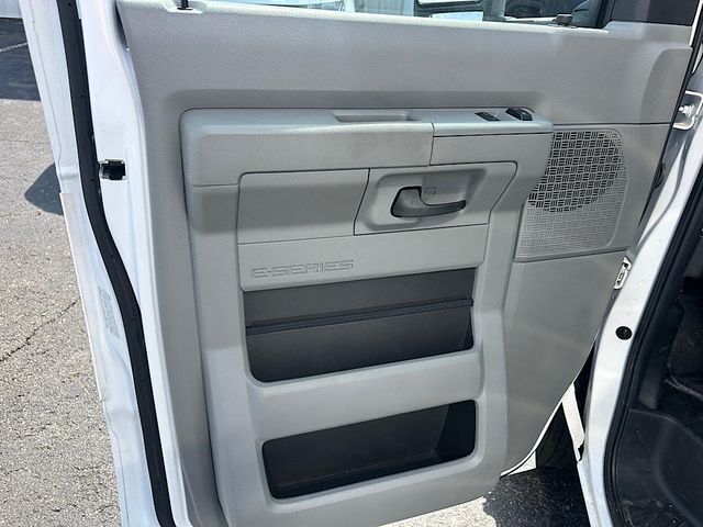 New 2024 Ford E-450 - photo 18