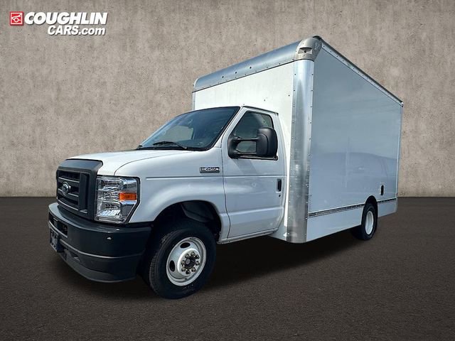 New 2024 Ford E-450 - photo 6