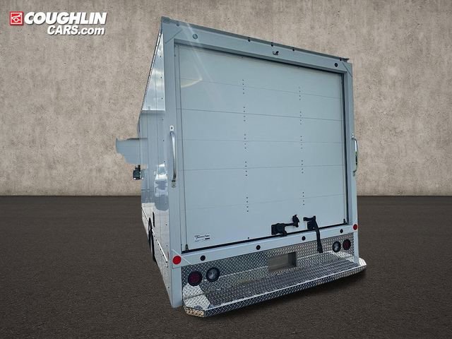 New 2024 Ford E-450 - photo 9