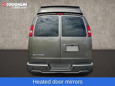 Used 2023 Chevrolet Express 2500 - photo 1