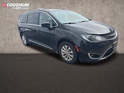 Used 2019 Chrysler Pacifica - photo 1