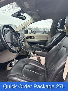 Used 2019 Chrysler Pacifica - photo 1