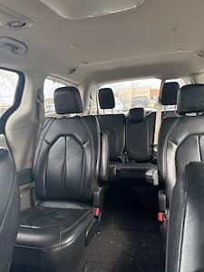 Used 2019 Chrysler Pacifica - photo 1