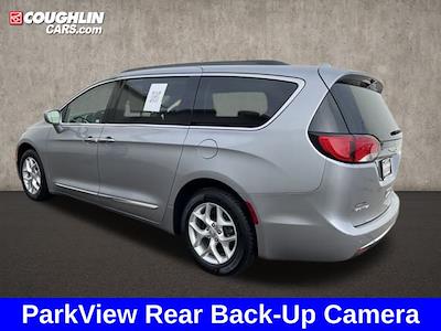 2017 Chrysler Pacifica FWD Minivan for sale #FU11534A - photo 2
