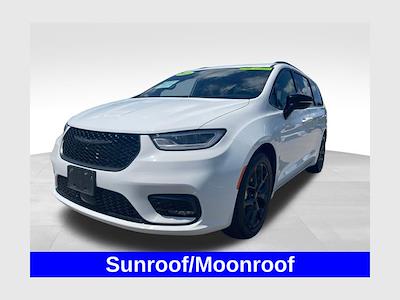 2025 Chrysler Pacifica FWD Minivan for sale #HFP1718 - photo 1
