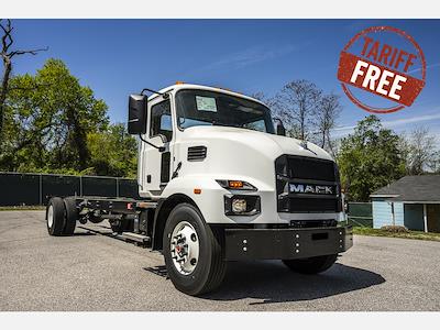 New 2026 Mack MD6 Cab Chassis for sale #1M2MDBAA0TS019158 - photo 1