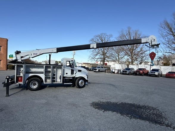 Used 2023 Mack MD6 - photo 8