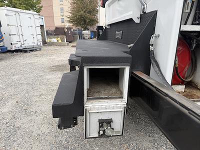 Used 2024 Mack MD6 - photo 1