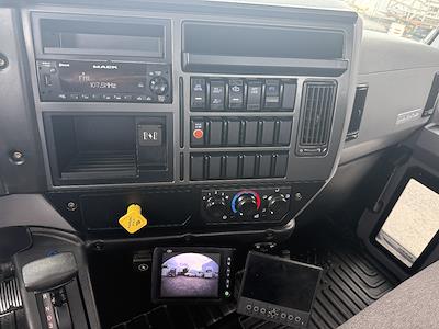 Used 2024 Mack MD6 - photo 1