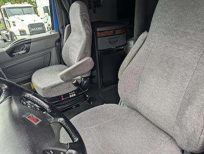 Used 2020 International LT - photo 1