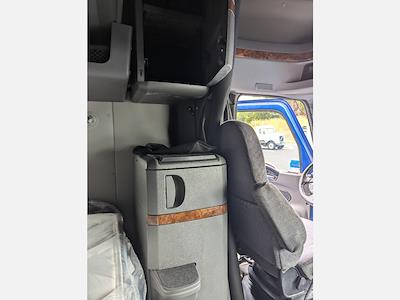 Used 2020 International LT - photo 1