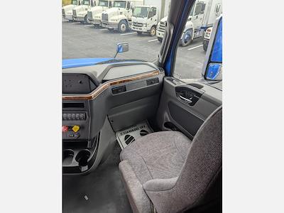 Used 2020 International LT - photo 1