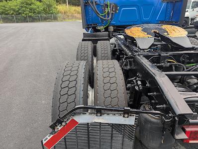 Used 2020 International LT - photo 1