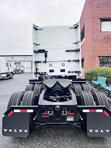 New 2026 Volvo VNL - photo 1