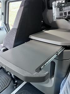 New 2026 Volvo VNL - photo 1