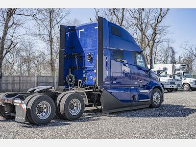 New 2025 Volvo VNL Volvo D13 Semi Truck for sale #4V4BC9EH7SN695994 - photo 2
