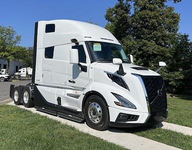New 2025 Volvo VNL Volvo D13 Semi Truck for sale #4V4BC9EH9SN664343 - photo 2