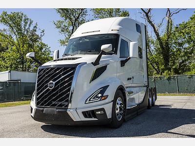 New 2025 Volvo VNL Volvo D13 Semi Truck for sale #4V4BC9EHXSN664352 - photo 1