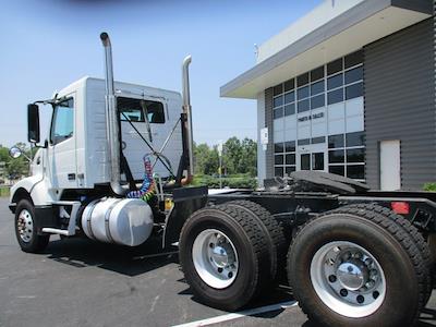 Used 2018 Volvo VHD - photo 1