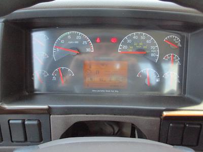 Used 2018 Volvo VHD - photo 1