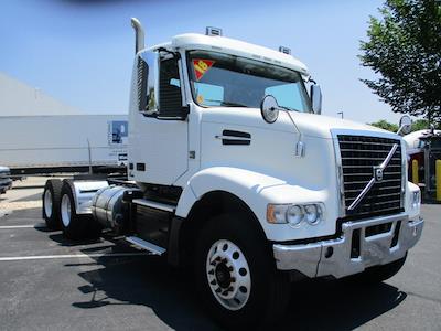 Used 2018 Volvo VHD Volvo D13 Semi Truck for sale #4V4KC9EH3JN890165 - photo 1