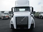 Used 2021 Volvo VNL Volvo D13 Semi Truck for sale #4V4NC9EG1MN282038 - photo 3