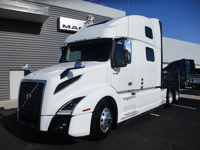 Used 2024 Volvo VNL Volvo D13 Semi Truck for sale #4V4NC9EH3RN652597 - photo 1