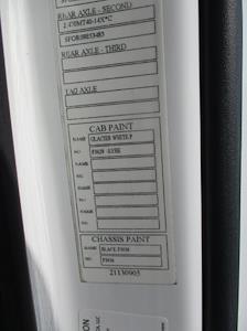 Used 2024 Volvo VNL - photo 1