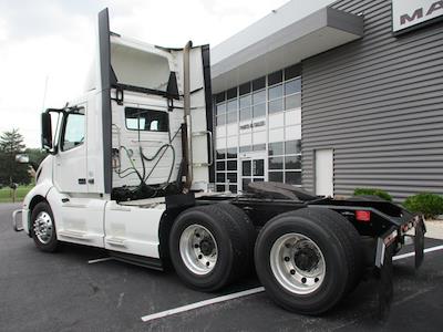 Used 2019 Volvo VNL Volvo D13 Semi Truck for sale #4V4NC9EJ4KN227897 - photo 2