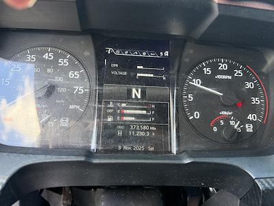 Used 2021 Hino 268A - photo 1