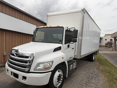 Used 2019 Hino 268A - photo 1