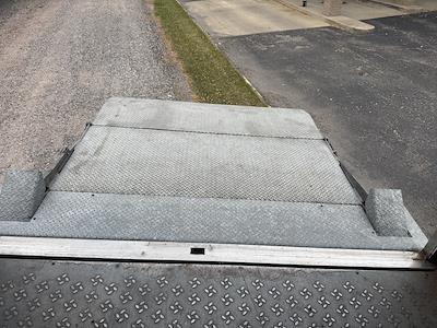 Used 2019 Hino 268A - photo 1